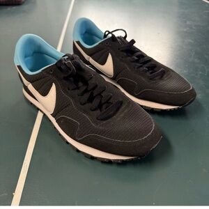Nike Air Pegasus 83 Womens Sz 10 Running Shoes Blue Black Athletic Sneakers Used